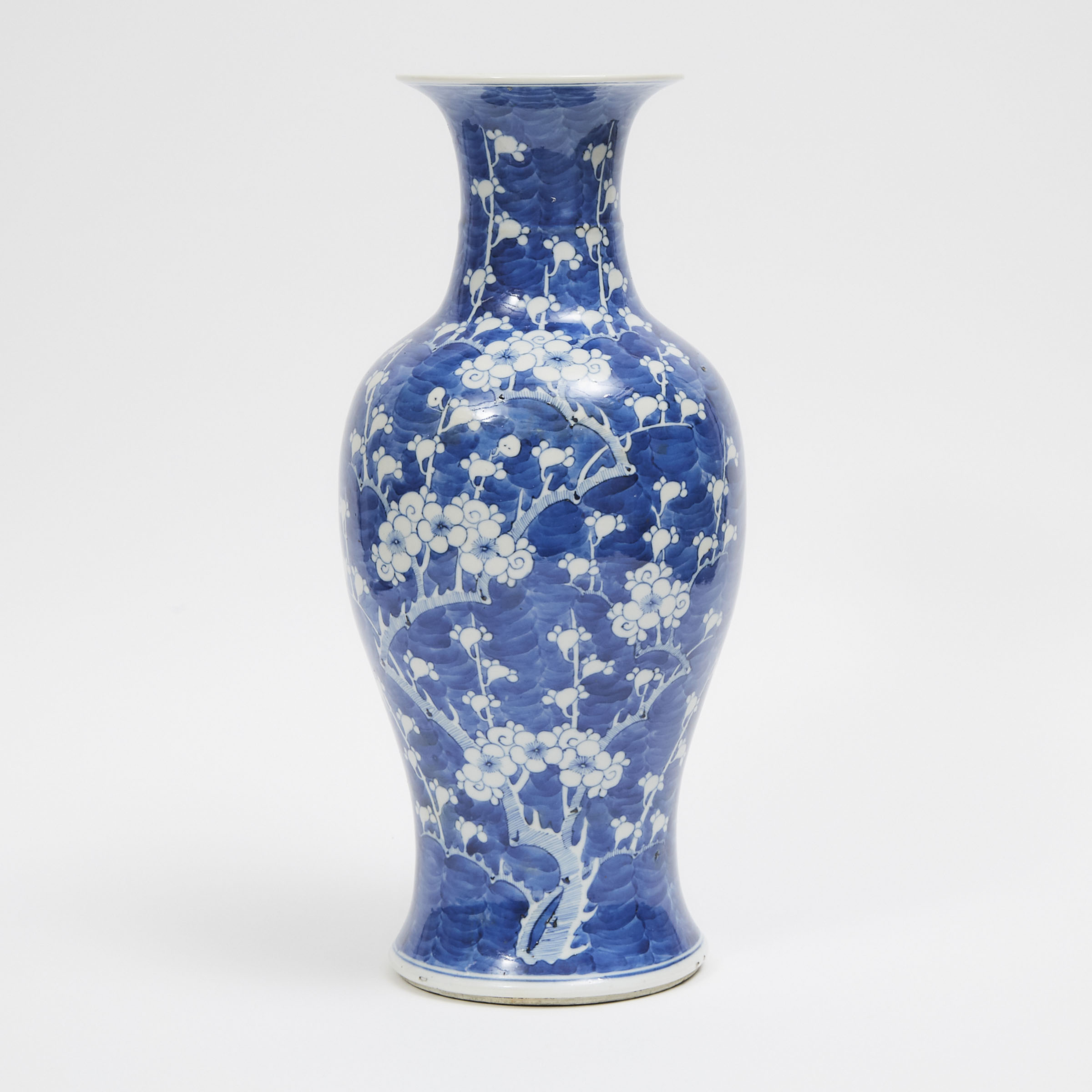 A Blue and White Porcelain 'Prunus' Vase, Qing Dynasty