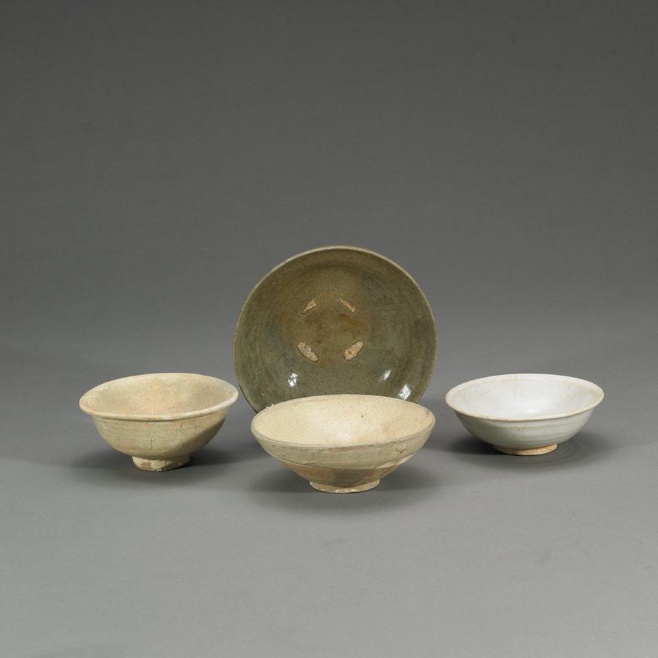 Set of Four Ceramic Celadon Bowls, Song to Ming Dynasty, 12th-16th Century