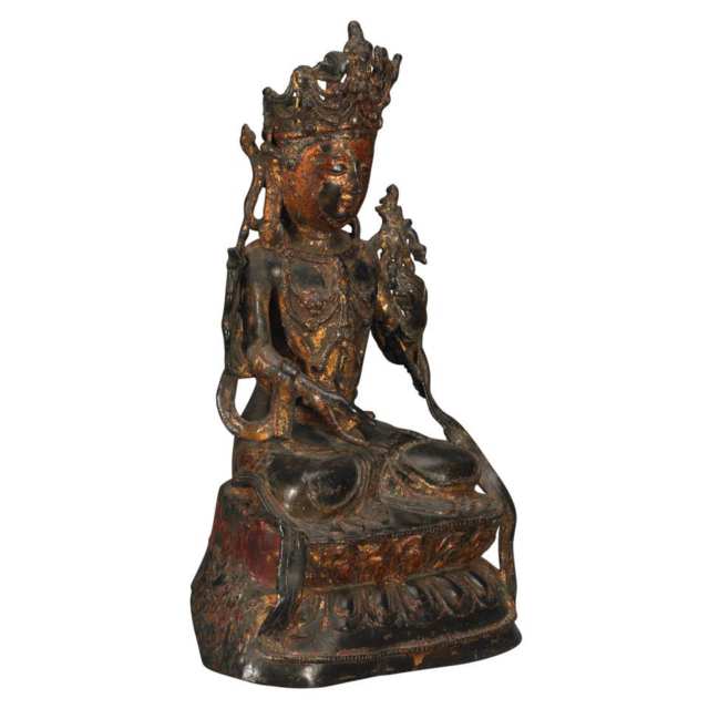 Gilt Lacquered Bronze Figure of Avalokitesvara, Ming Dynasty, 15th/16th Century