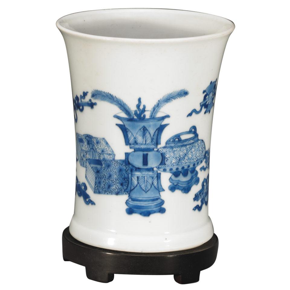 Blue and White Brushpot, Bitong, Qing Dynasty, Kangxi Period (1662-1722)