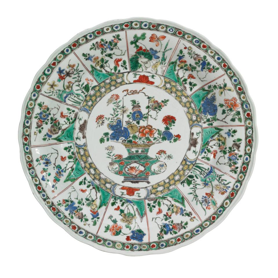 Famille Verte ‘Floral Bouquet’ Charger, Qing Dynasty, Kangxi Period (1662-1722)