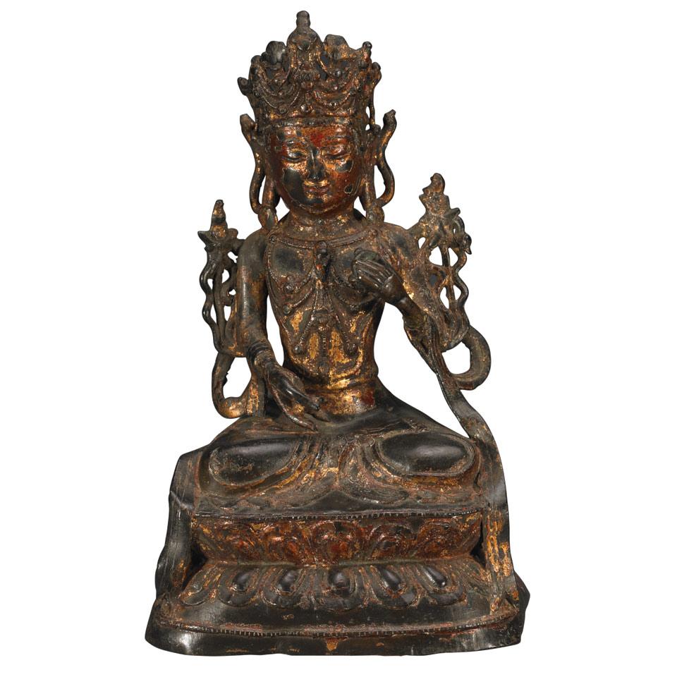 Gilt Lacquered Bronze Figure of Avalokitesvara, Ming Dynasty, 15th/16th Century