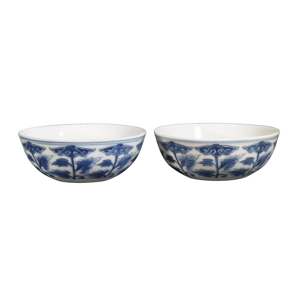 Pair of Blue and White Wine Cups, Dade Tang Mark, 18th/19th Century