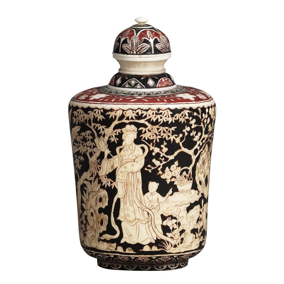 Rare Ivory and Lacquer Snuff Bottle, Qianlong Mark, 18th/19th Century
