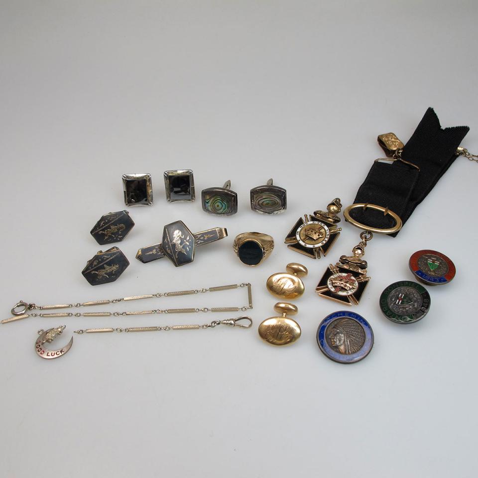 Small Quantity Of Gold, Silver And Gold-Filled Jewellery