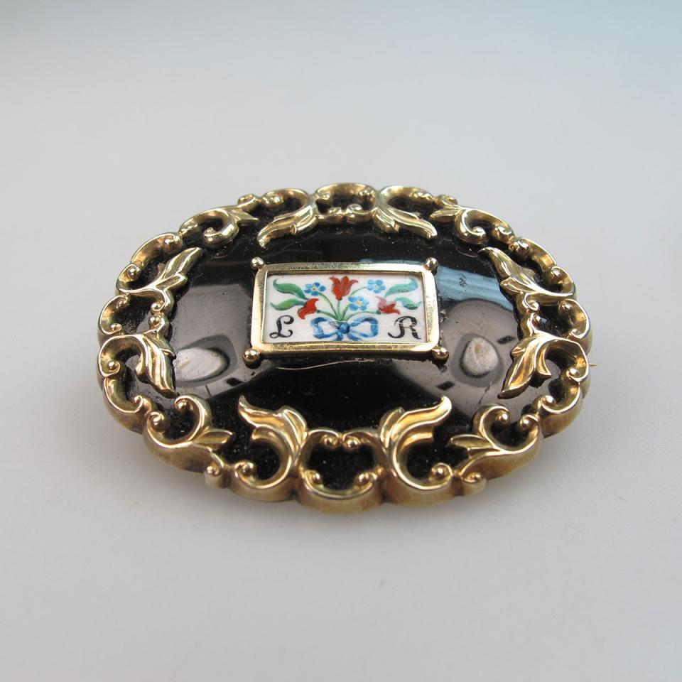 Victorian Yellow Gold And Gold-Filled Mourning Brooch