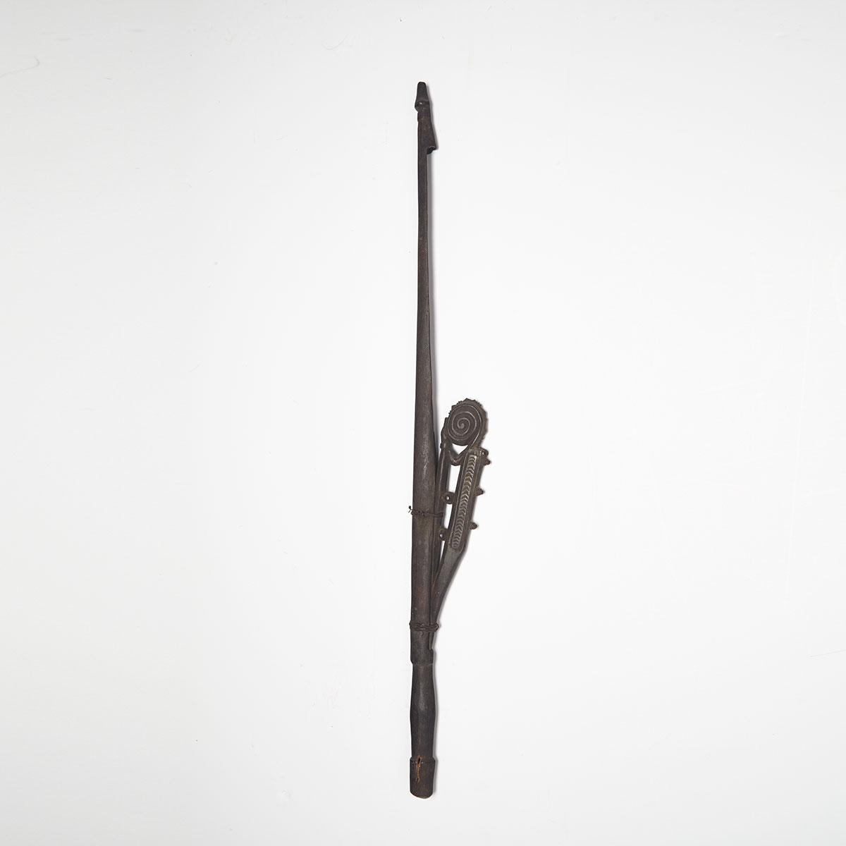 Papua New Guinea Sepik River Spear Thrower, 19th/20th century