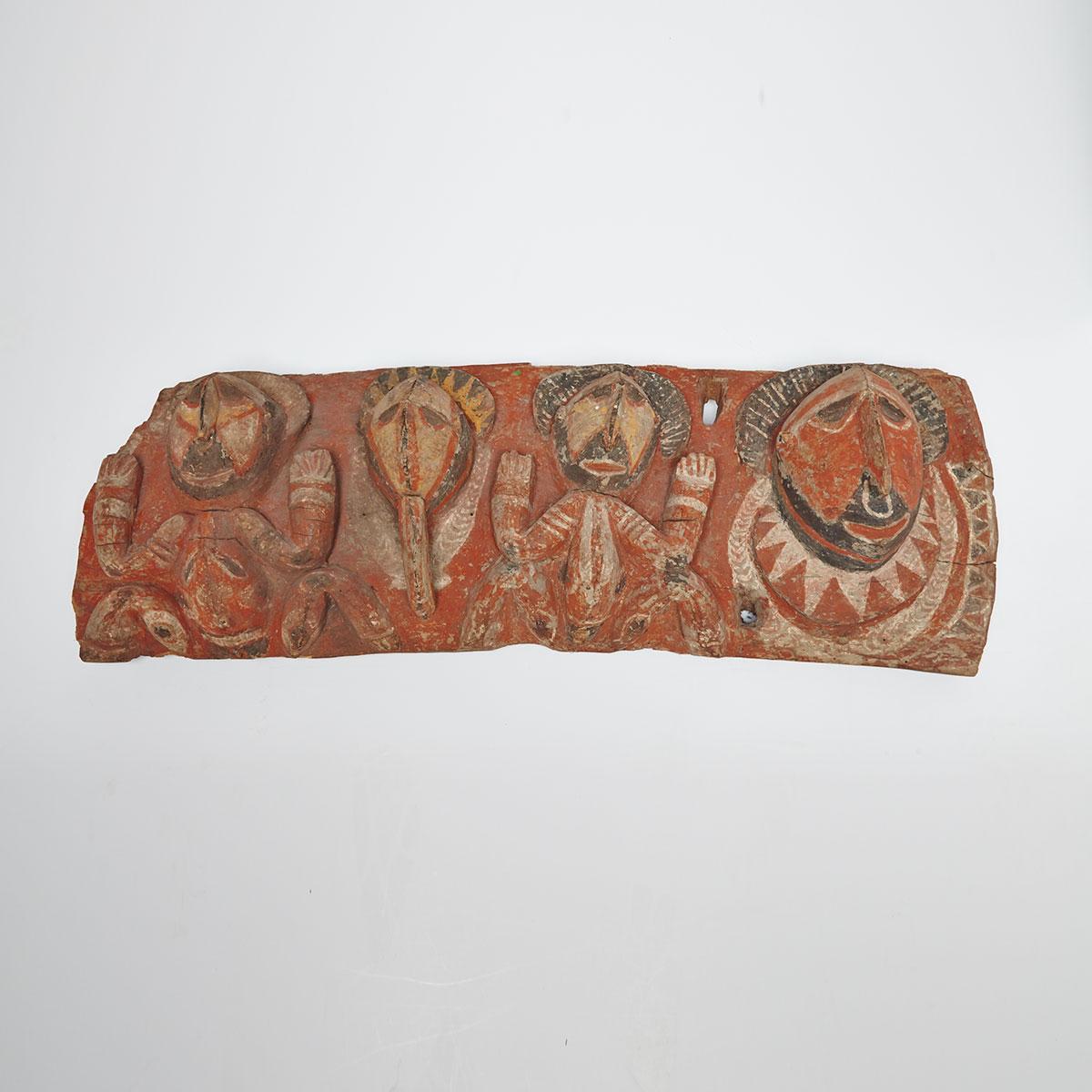 Papua New Guinea Maprik River Abelam Haus Tambaran Large Fragment, 20th century