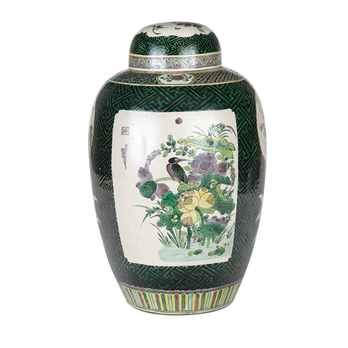 Large Famille Verte Ginger Jar and Cover, Late Qing Dynasty