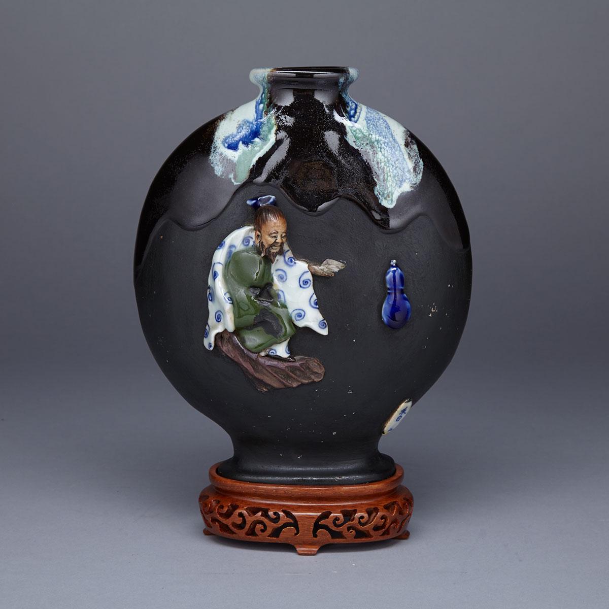 Sumidagawa Figural Flask, Signed Ban-Ni, Meiji Period, 19th Century
