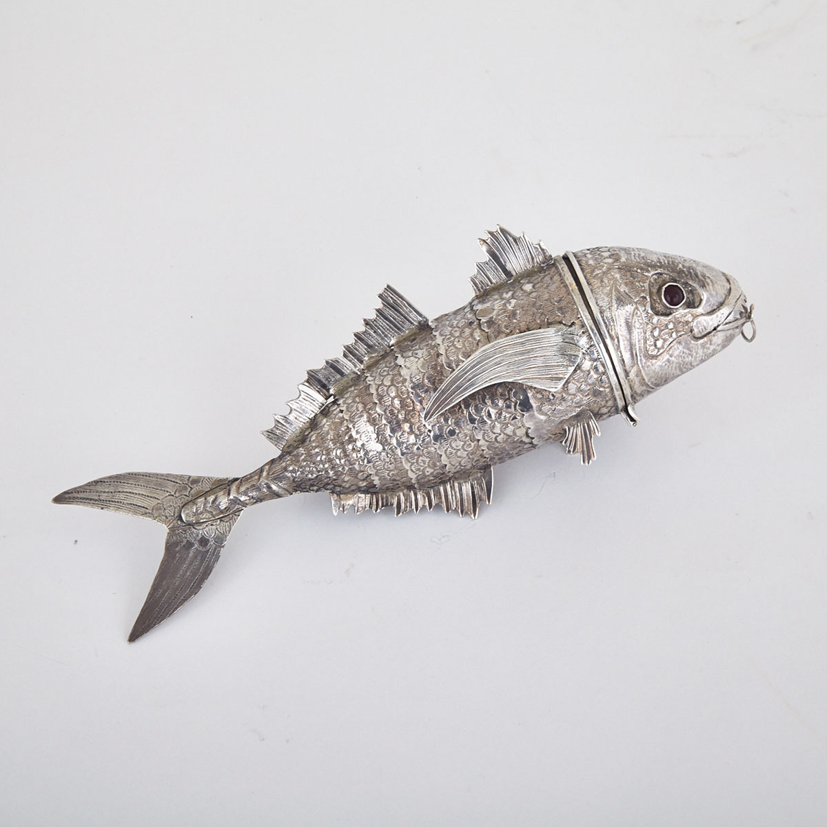 Eastern Silver Articulated Fish-Form Box, early 20th century