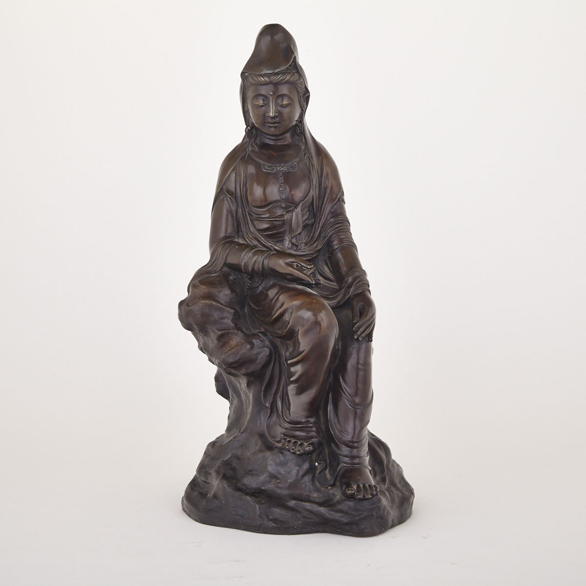 Chinese Bronze Figure of Guanyin, 20th century