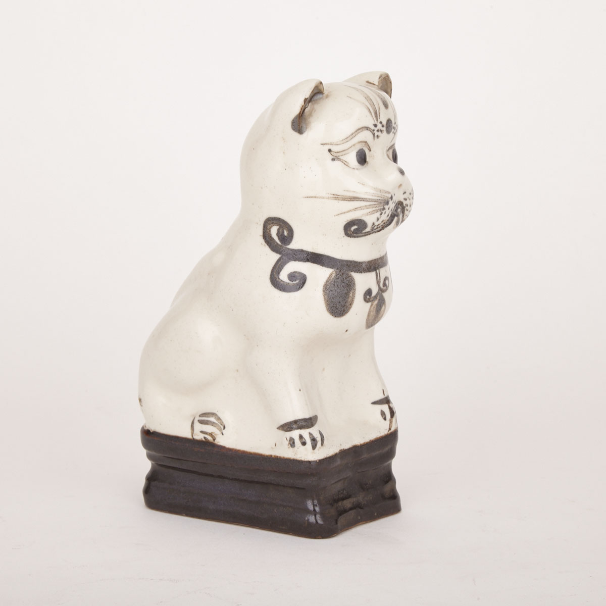 Cizhou Style Figure of Cat, 18th/19th Century