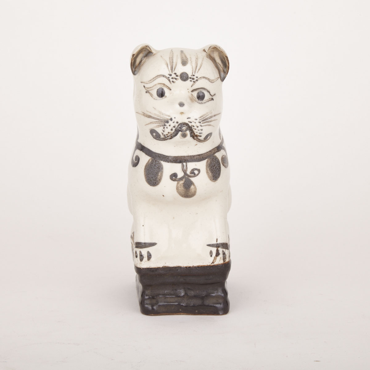 Cizhou Style Figure of Cat, 18th/19th Century