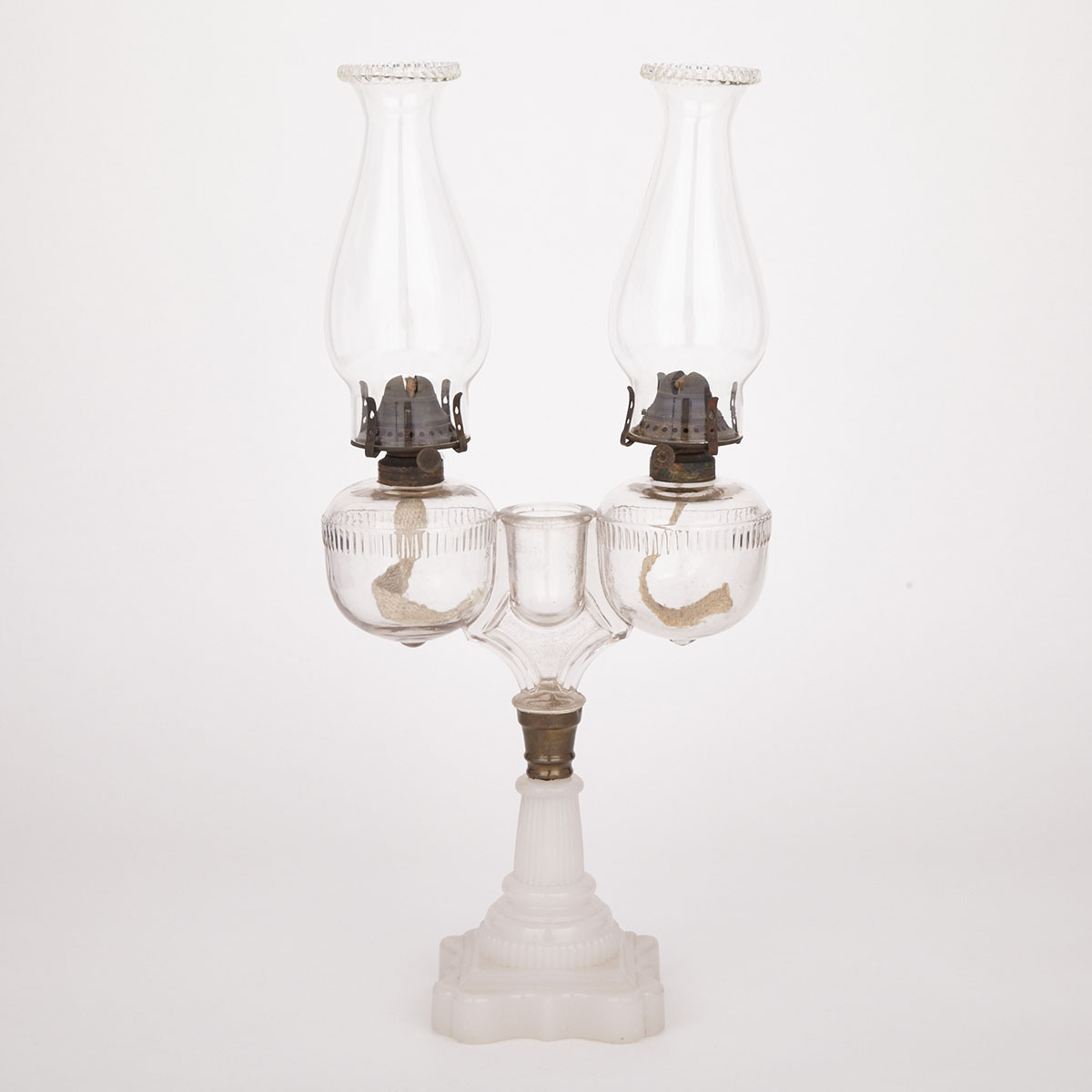 Ripley and Company Clambroth and Clear Glass Wedding Lamp, c.1870