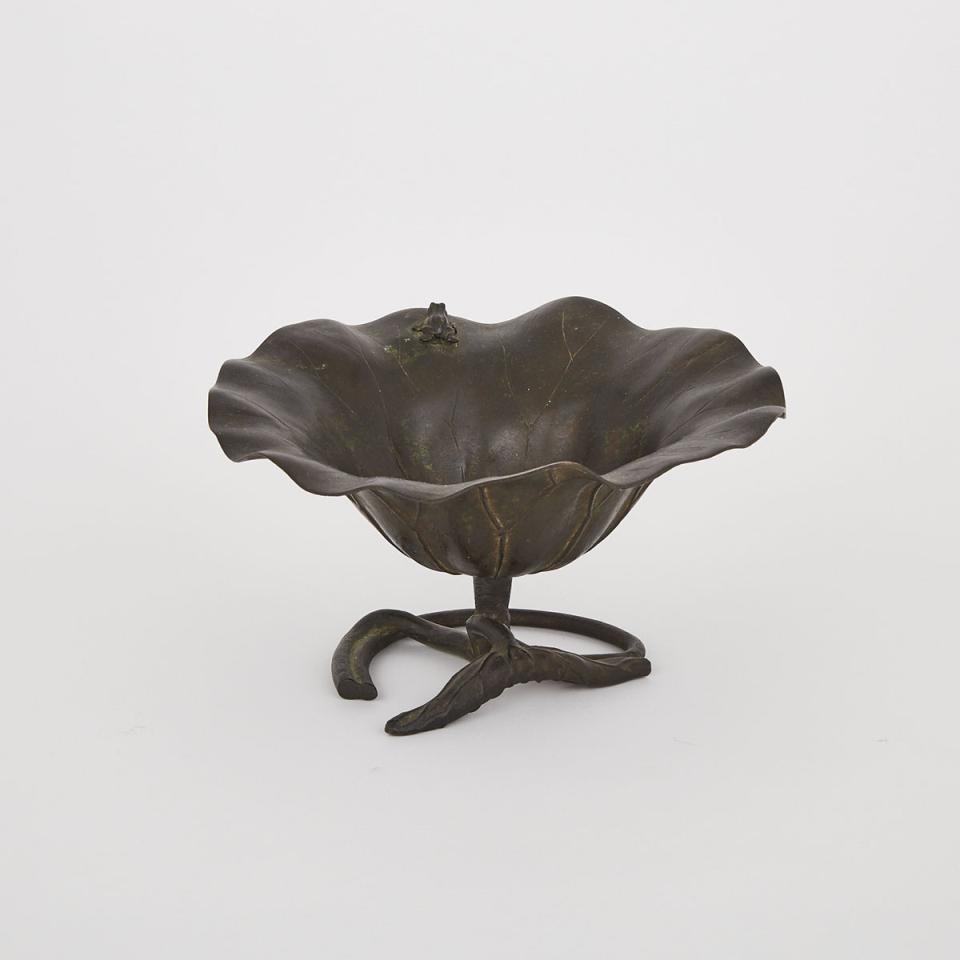 A Bronze Lotus Stand