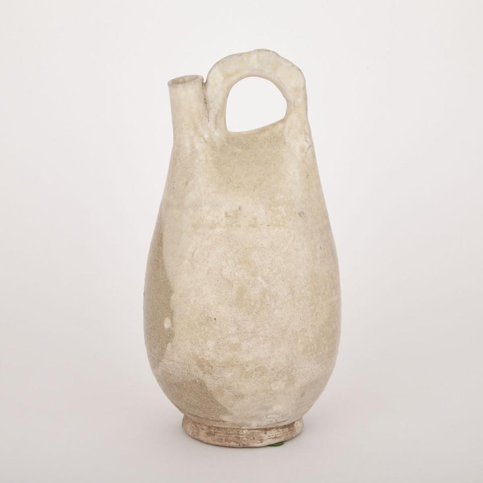 A Beige-Glazed Pottery Flask, Liao Dynasty (907-1125) 