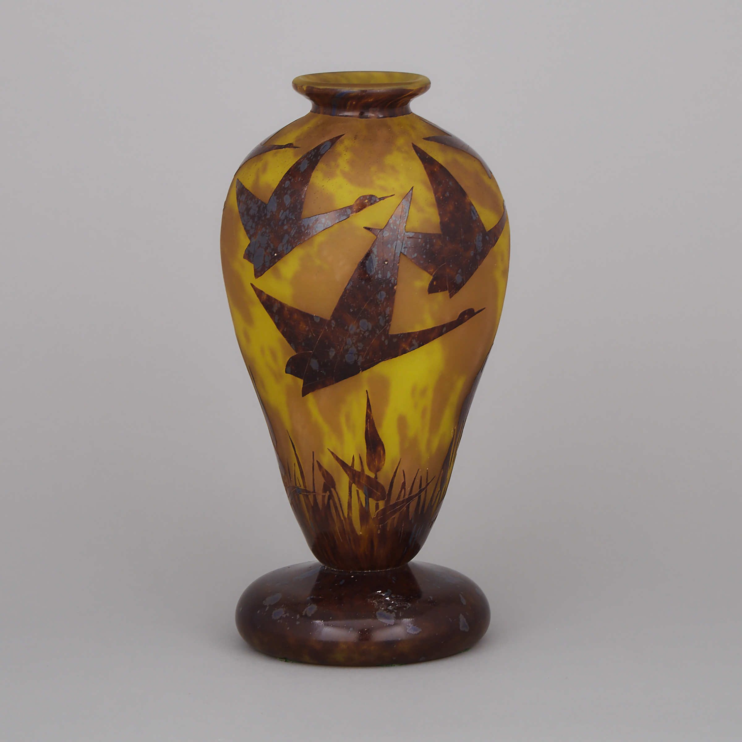 Le Verre Français Cameo Glass Geese Vase, c.1925